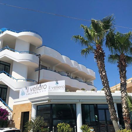Hotel Il Veliero Torre San Giovanni Ugento Bagian luar foto