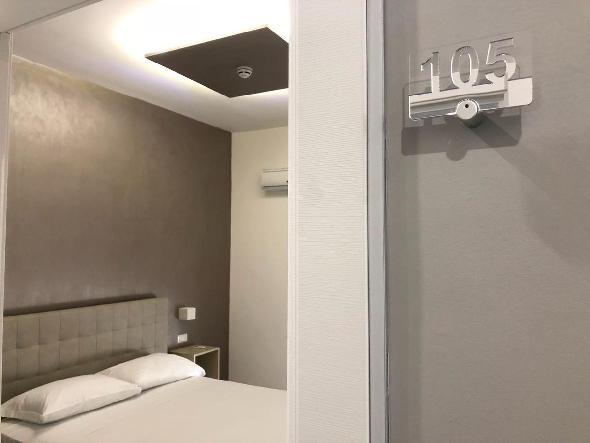 Hotel Il Veliero Torre San Giovanni Ugento Bagian luar foto