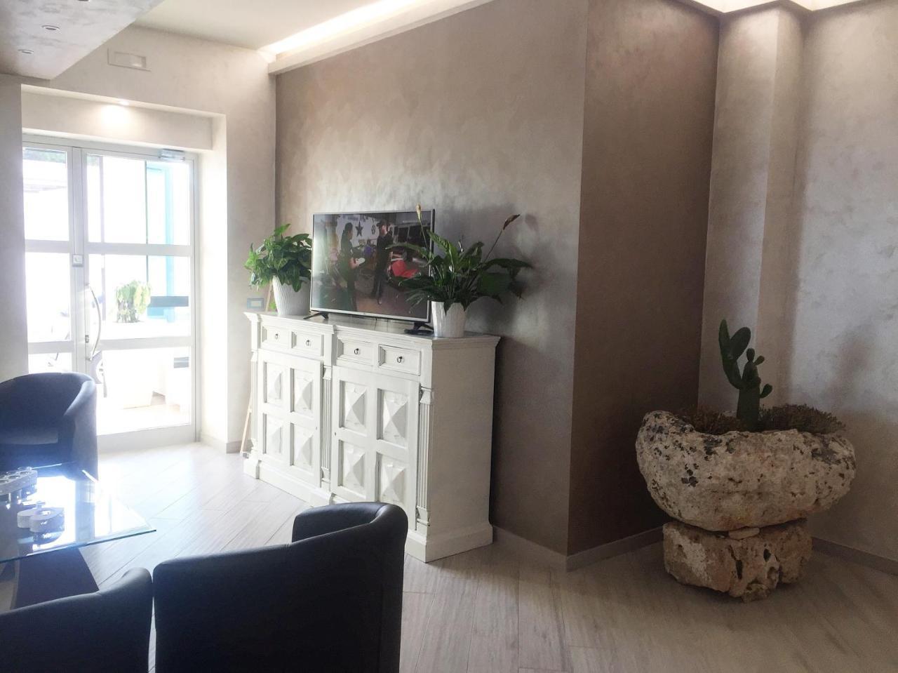 Hotel Il Veliero Torre San Giovanni Ugento Bagian luar foto