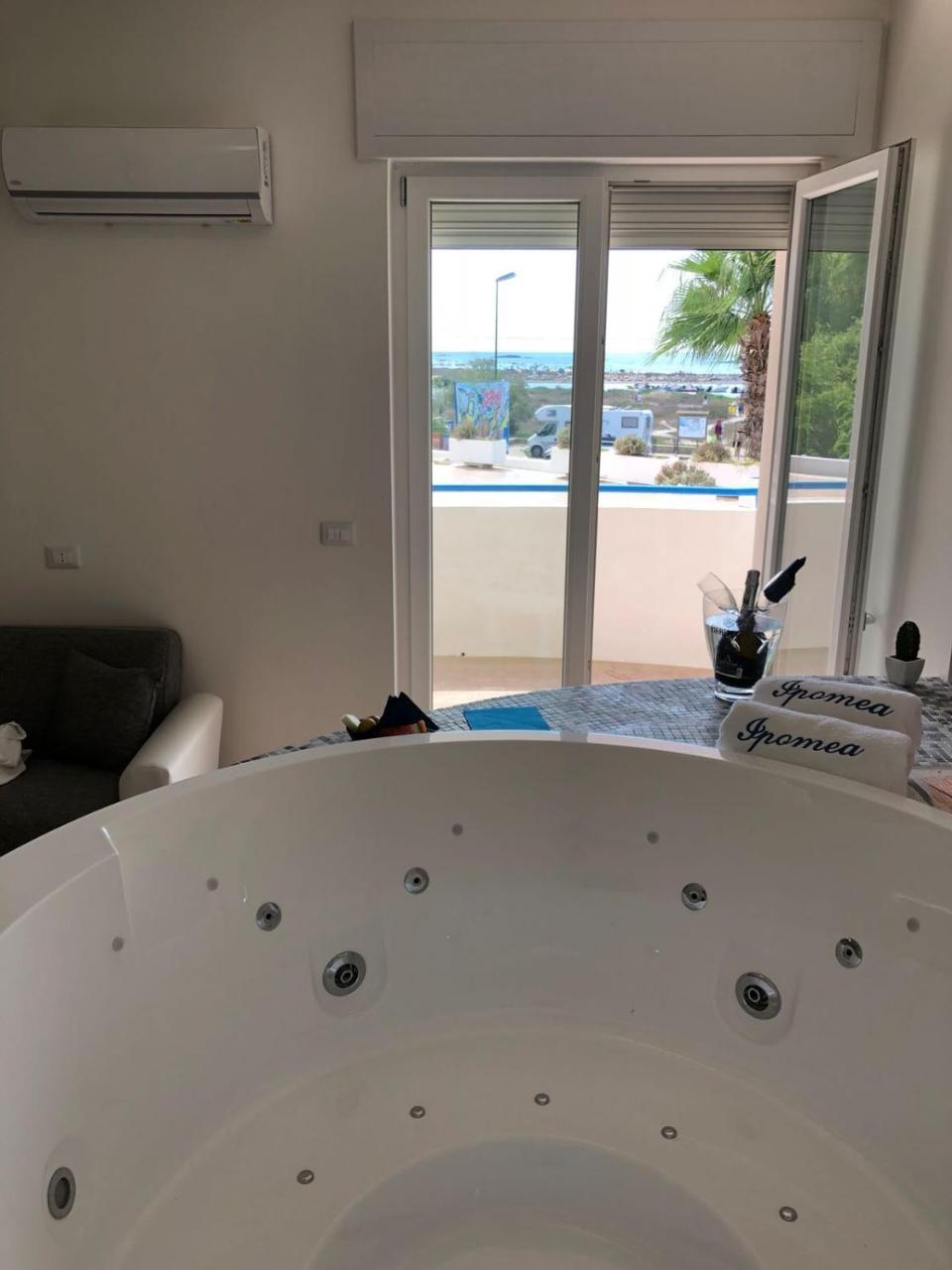 Hotel Il Veliero Torre San Giovanni Ugento Bagian luar foto